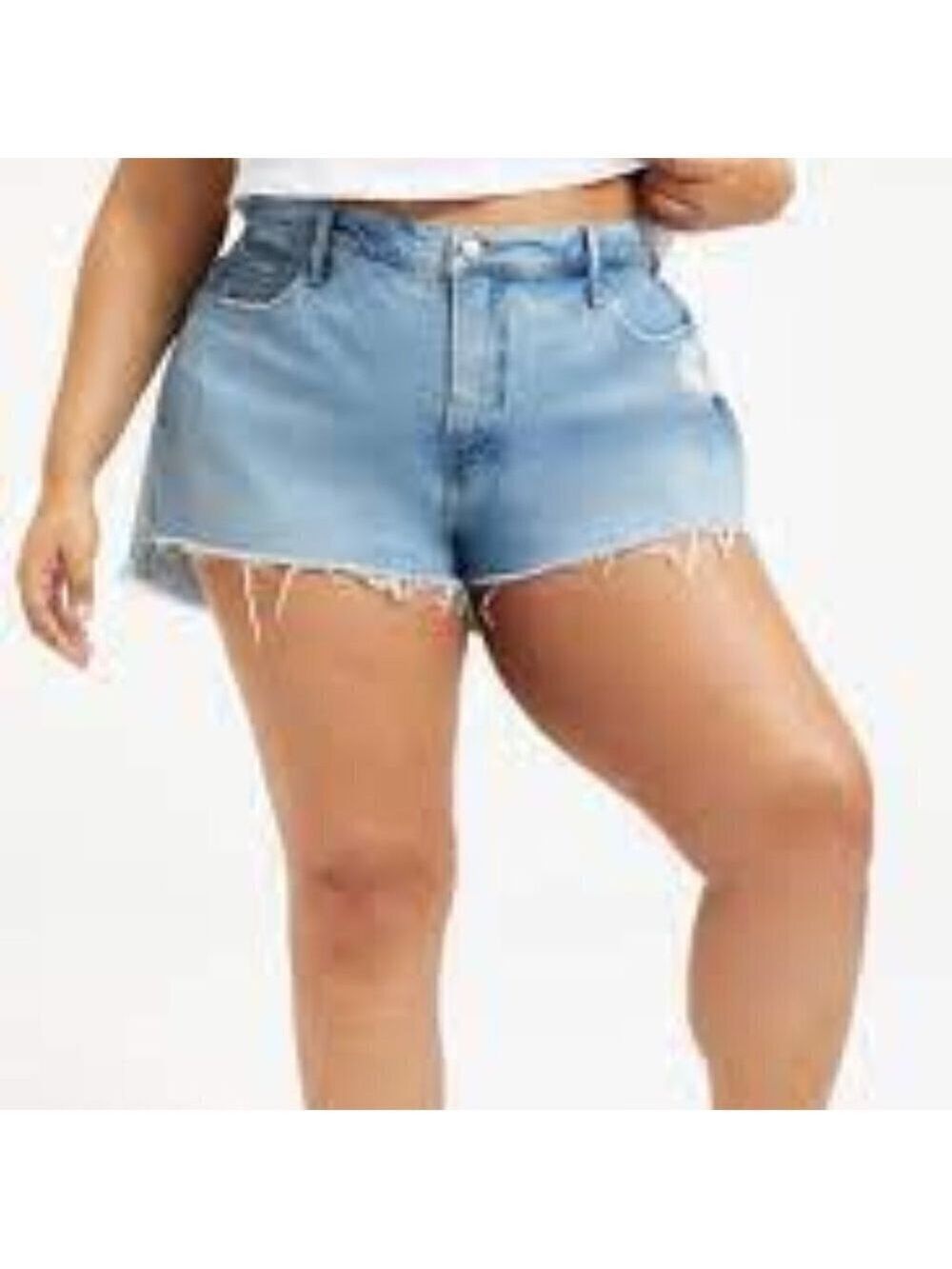 𝅺***NWT*** GOOD AMERICAN Good '90s Denim Shorts